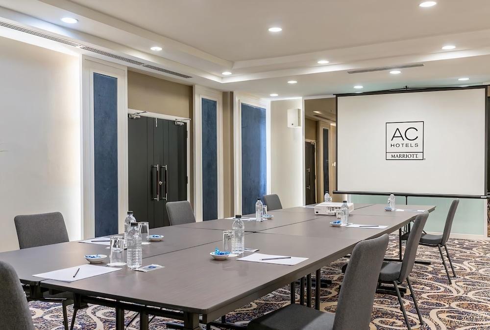 Ac Hotel By Marriott Kuantan Buitenkant foto